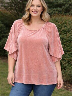 NWT Umgee Velvet Top in Blush Pink with Pearl Accents Size L